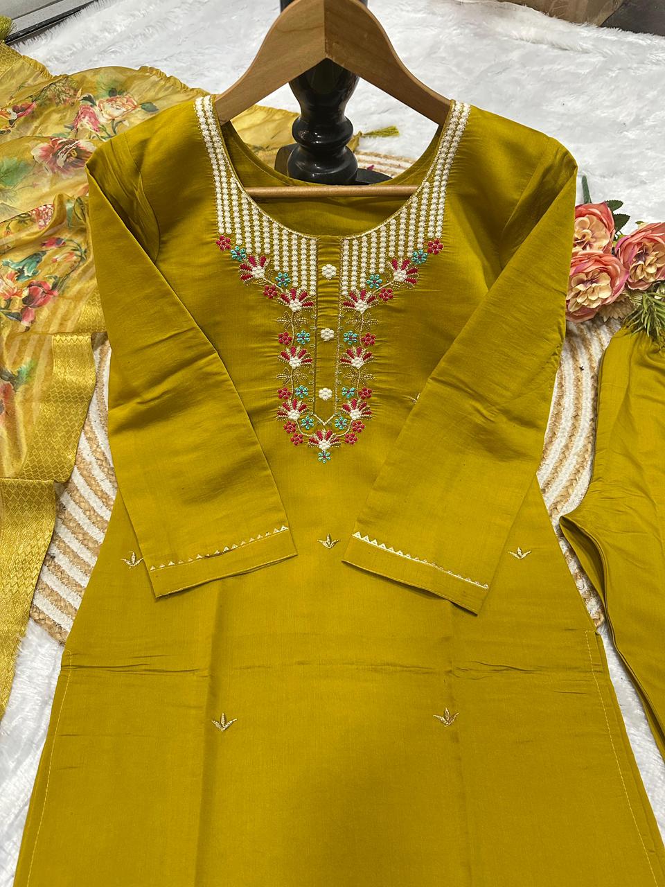ARTY WEAR TOP AND PANT WITH FANCY DUPPATA